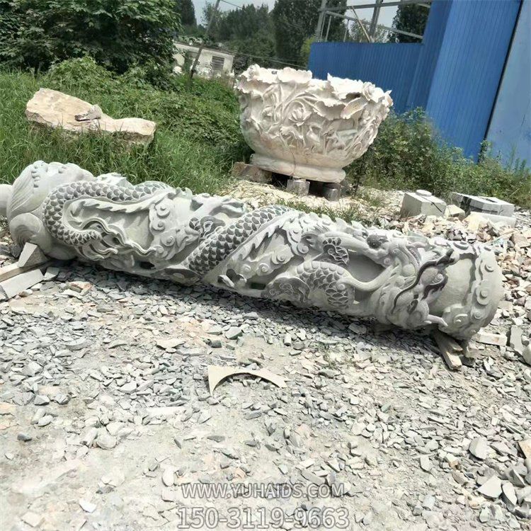 青石龍柱，高浮雕龍紋柱子雕塑