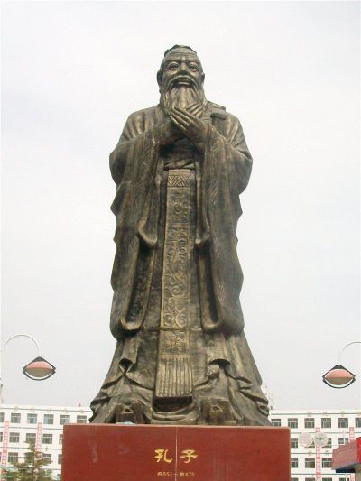 廣場學(xué)?？鬃庸糯鷼v史名人銅雕塑景觀小品