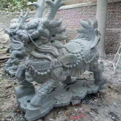 青石麒麟，吉祥神獸石雕
