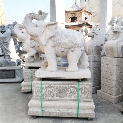 花崗巖石雕大象，卷鼻向上的大象