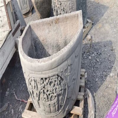 石雕養(yǎng)魚(yú)池大魚(yú)缸 庭院老石器老半圓砂石缸擺件