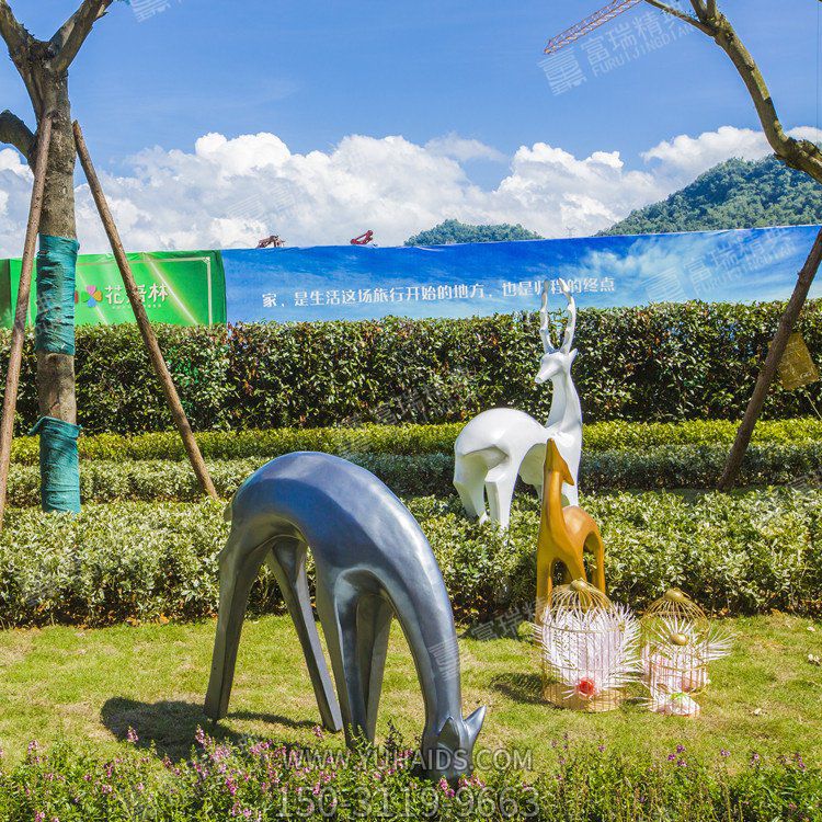 玻璃鋼抽象鹿雕塑，小區(qū)園林抽象動(dòng)物擺件