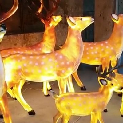 戶(hù)外園林玻璃鋼創(chuàng)意太陽(yáng)能發(fā)光照明鹿