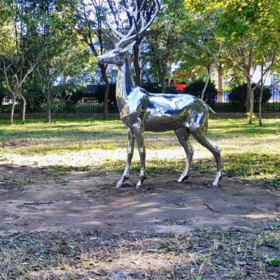 不銹鋼鏡面鹿，園林梅花鹿動(dòng)物擺件