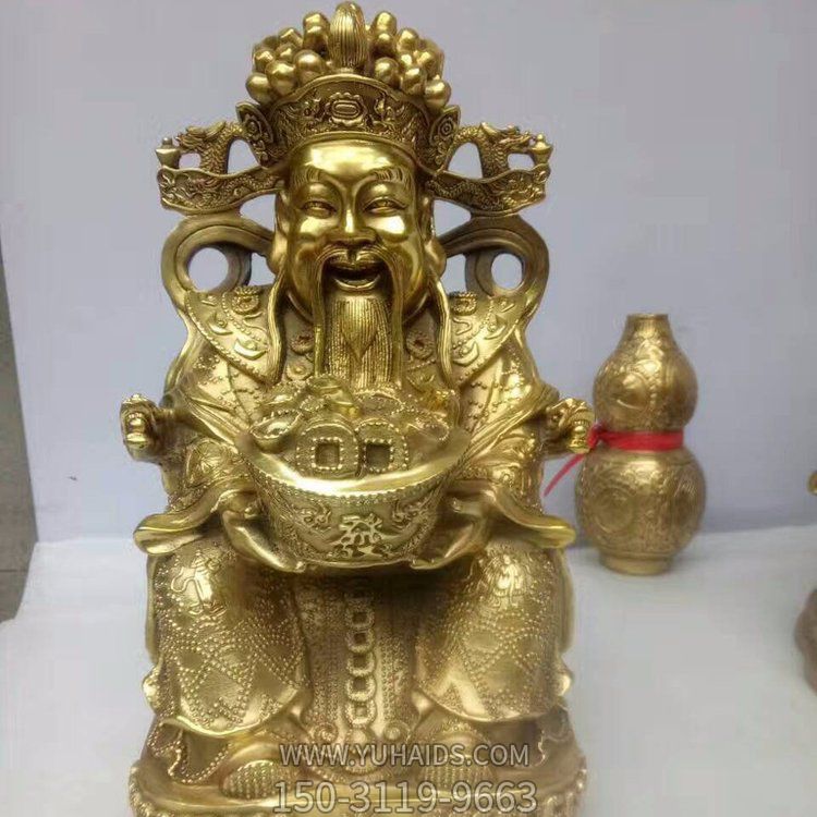 鑄銅戶外園林景觀財(cái)神爺?shù)袼?>
                                <h2>鑄銅戶外園林景觀財(cái)神爺?shù)袼?參數(shù)說(shuō)明</h2>
                                                                        <table>
                                      <tr>
                                        <th>產(chǎn)品標(biāo)題</th>
                                        <td>鑄銅戶外園林景觀財(cái)神爺?shù)袼?/td>
                                      </tr>
                                      <tr>
                                        <th>發(fā)布時(shí)間</th>
                                        <td>2023-06-08 10:12</td>
                                      </tr>
                                      <tr>
                                        <th>價(jià)格</th>
                                        <td><span>電話咨詢</td>
                                      </tr>
                                                                              <tr>
                                          <th>雕刻內(nèi)容</th>
                                          <td>園林</td>
                                        </tr>
                                                                              <tr>
                                          <th>其他</th>
                                          <td>景觀</td>
                                        </tr>
                                                                              <tr>
                                          <th>制作材質(zhì)</th>
                                          <td>鑄銅</td>
                                        </tr>
                                                                          </table>
                                <h2>鑄銅戶外園林景觀財(cái)神爺?shù)袼?詳細(xì)說(shuō)明</h2>
                                <p>玉海雕塑是一家綜合性的雕塑公司，擁有多款鑄銅戶外園林景觀財(cái)神爺?shù)袼苣Ｐ?，可加工定制多種鑄銅戶外園林景觀財(cái)神爺?shù)袼?，支持材質(zhì)、樣式、風(fēng)格、尺寸大小等方面的調(diào)整修改定制。我們所加工制作的鑄銅戶外園林景觀財(cái)神爺?shù)袼苜|(zhì)優(yōu)價(jià)廉，遍布全國(guó)多個(gè)省市地區(qū)，想要了解更多案例圖片，請(qǐng)電話或微信咨詢。材質(zhì)、大小、樣式等都可以按需定制，還可根據(jù)您提供給的鑄銅戶外園林景觀財(cái)神爺?shù)袼軜訄D進(jìn)行制作！如有相關(guān)需求，歡迎致電（微信同號(hào)）：<span>150-3119-9663</span></p>
                                                                <div   class=