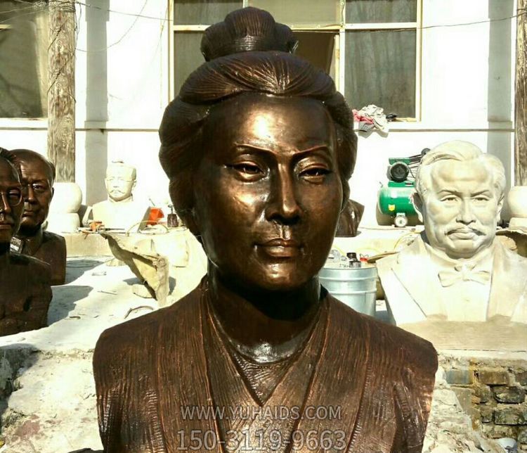 學(xué)院公園擺放古代女詞人李清照胸像玻璃鋼仿銅雕塑 學(xué)院公園擺放古代女詞人李清照胸像玻璃鋼仿銅雕塑