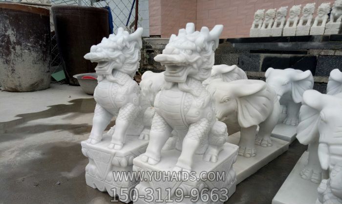 戶外景區(qū)漢白玉石雕鎮(zhèn)宅麒麟雕塑 戶外景區(qū)漢白玉石雕鎮(zhèn)宅麒麟雕塑