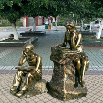 讀書，玻璃鋼仿銅男女學(xué)生看書場(chǎng)景